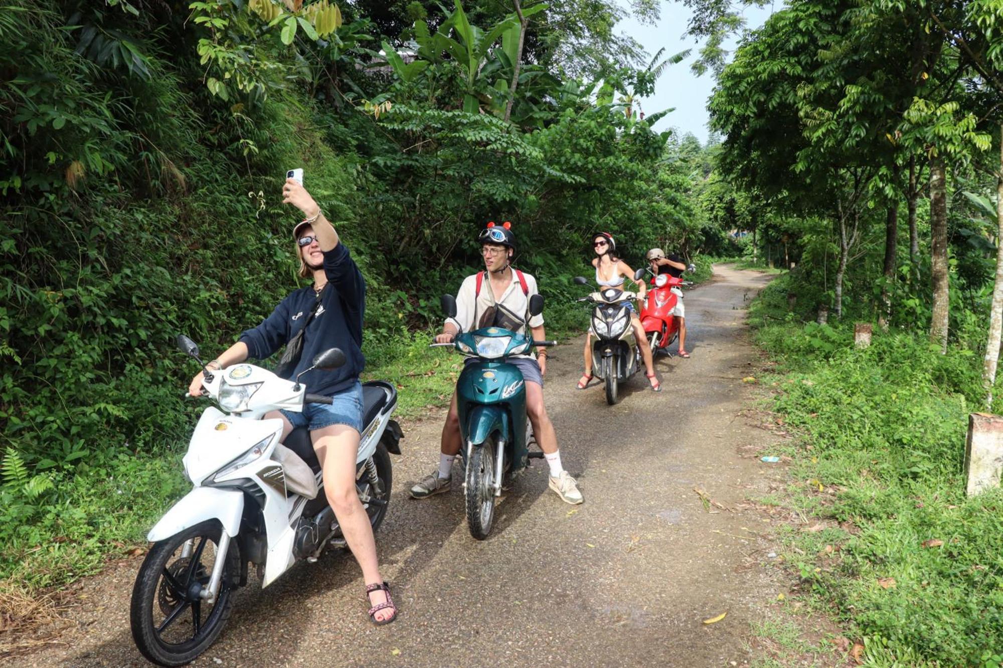 Nha Tan - Mai Chau Homestay And Tours Dış mekan fotoğraf